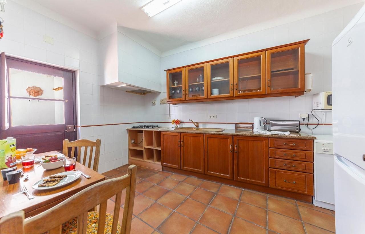 לאגוּ‏ש J - Casa Do Farol Guesthouse מראה חיצוני תמונה