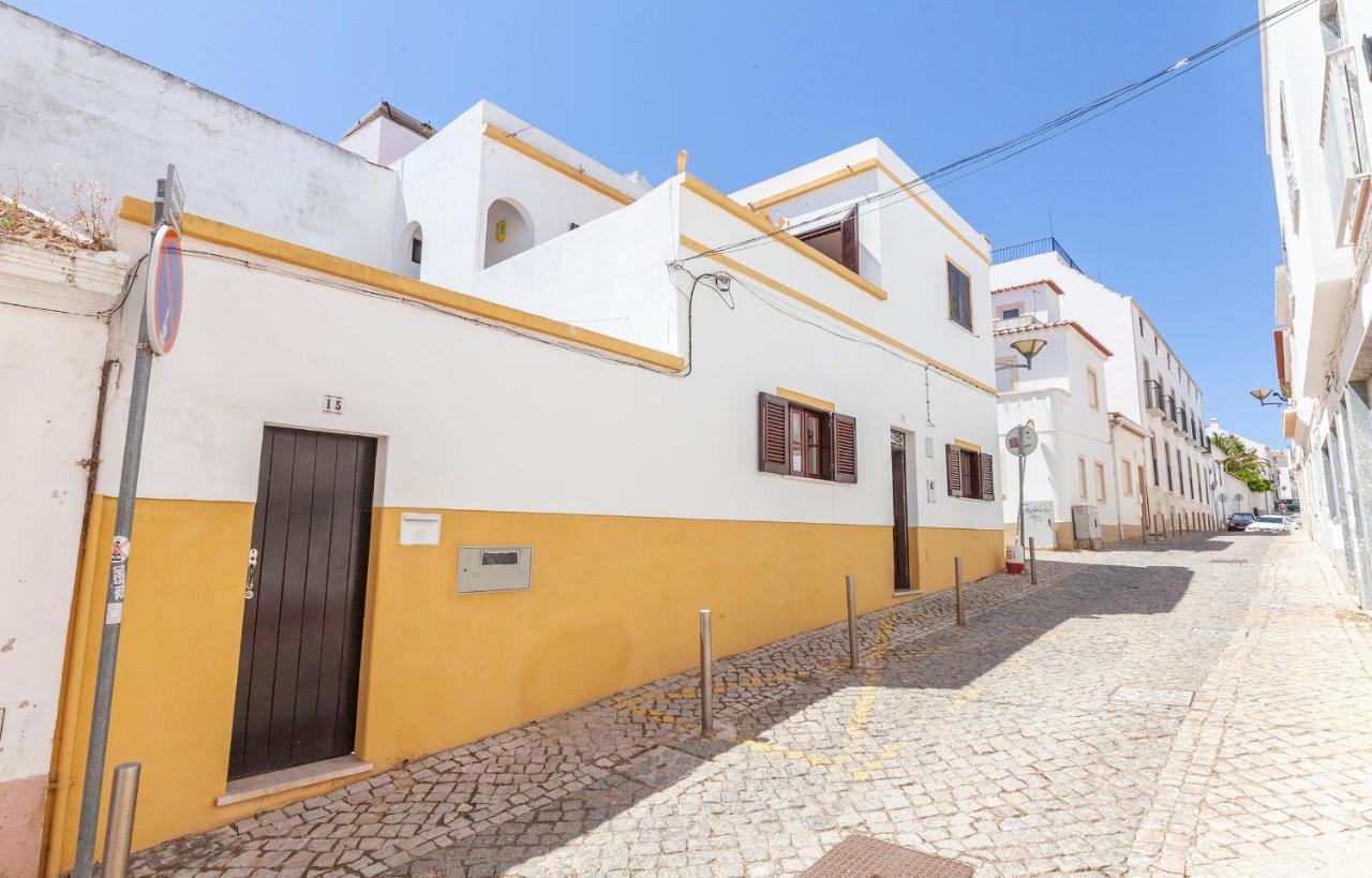 לאגוּ‏ש J - Casa Do Farol Guesthouse מראה חיצוני תמונה