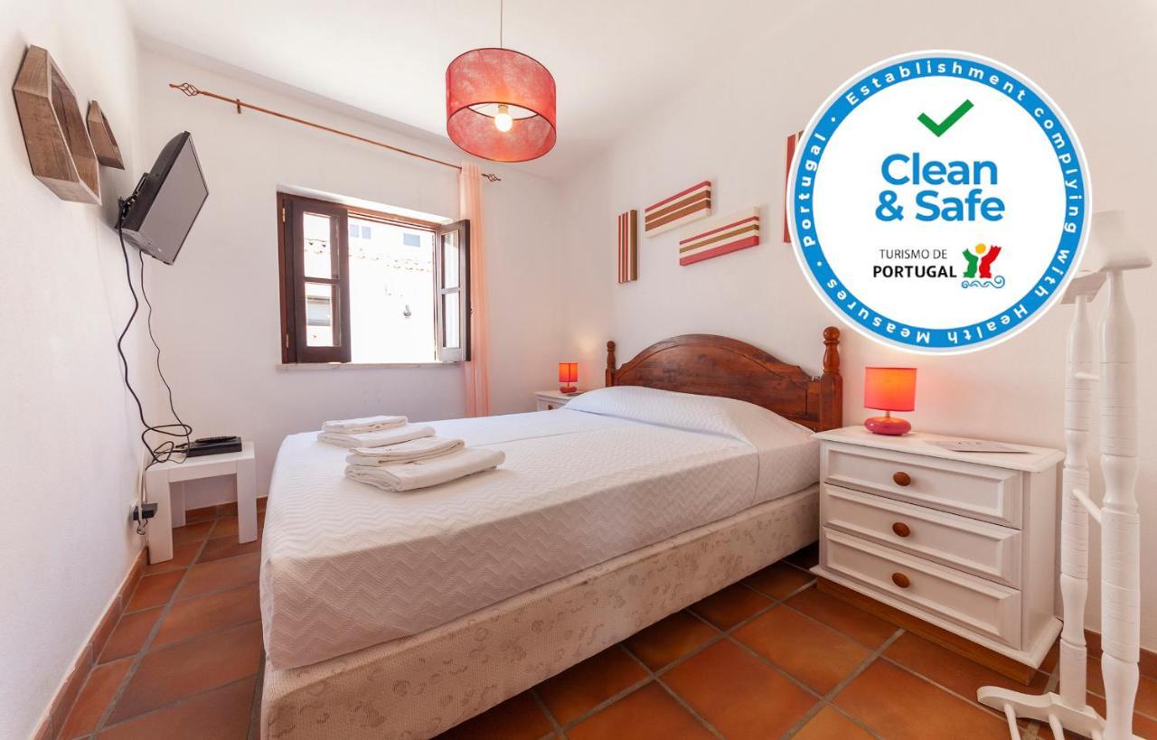 לאגוּ‏ש J - Casa Do Farol Guesthouse חדר תמונה
