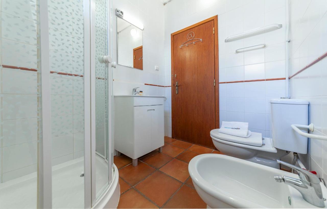 לאגוּ‏ש J - Casa Do Farol Guesthouse מראה חיצוני תמונה